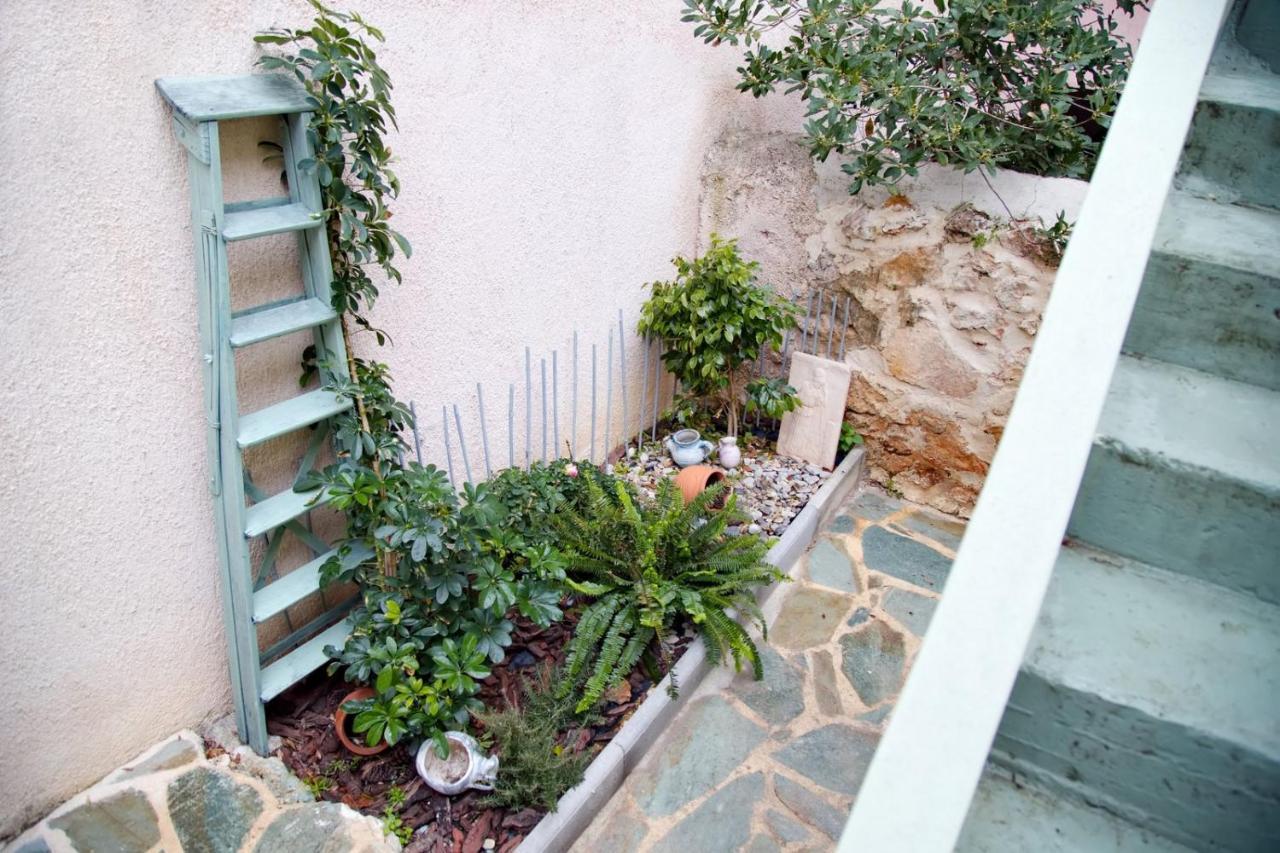 Aroura Homes Garden House 2Br 2Ba Free Parking Atena Exterior foto