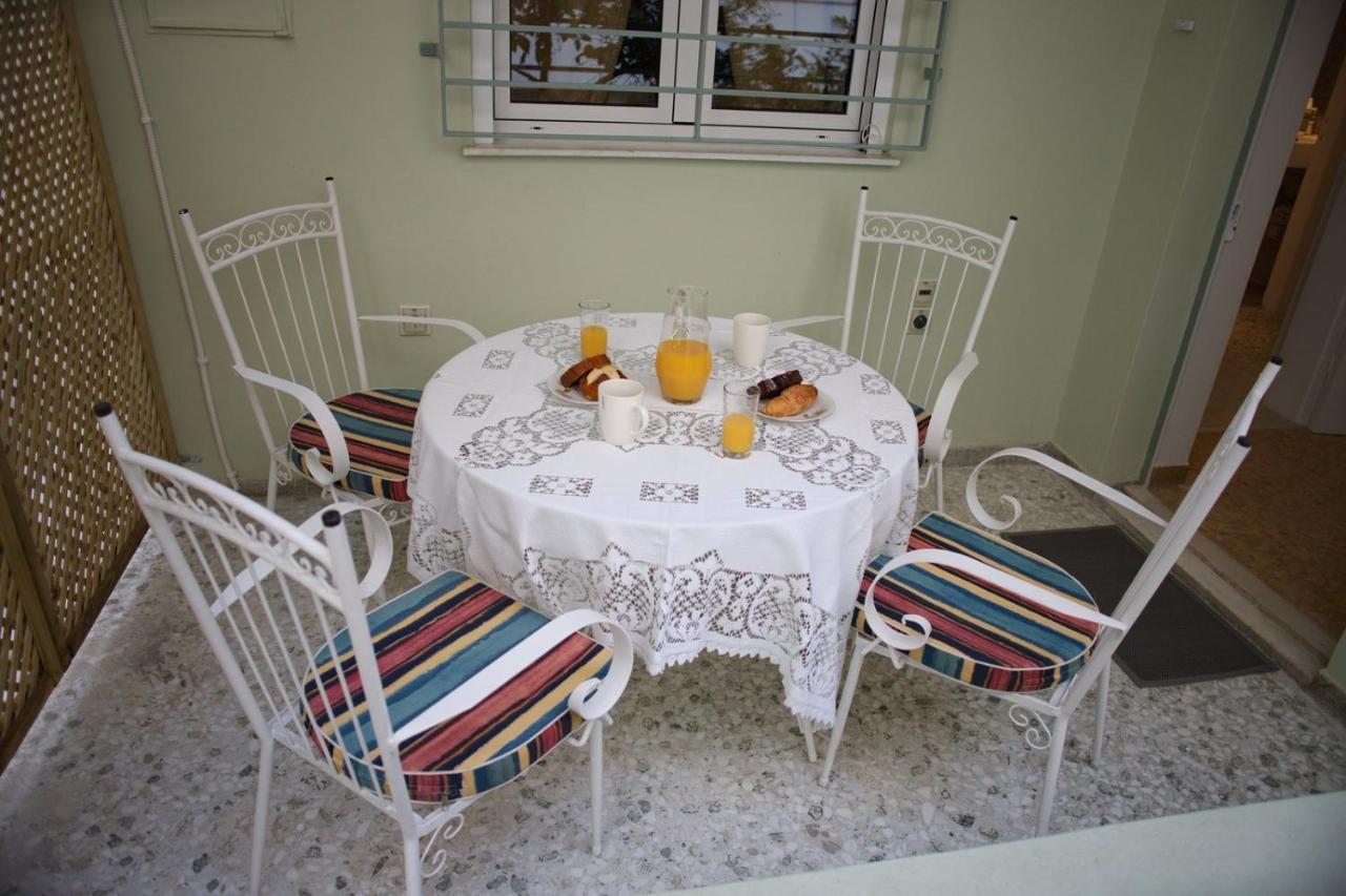 Aroura Homes Garden House 2Br 2Ba Free Parking Atena Exterior foto